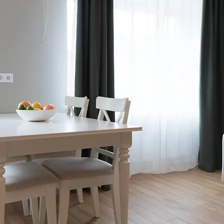 Cozy Ideal For Couples, Families & Groups Appartamento