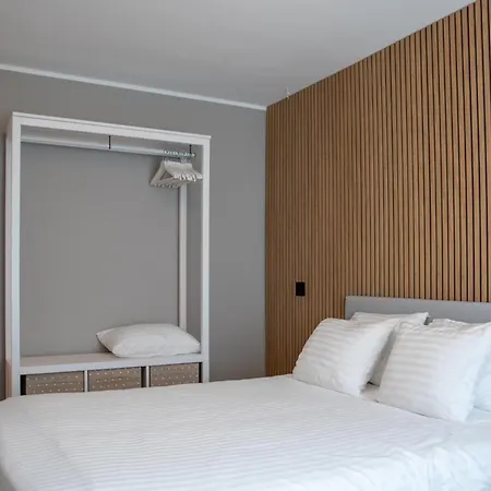 Cozy Ideal For Couples, Families & Groups Appartamento Pärnu